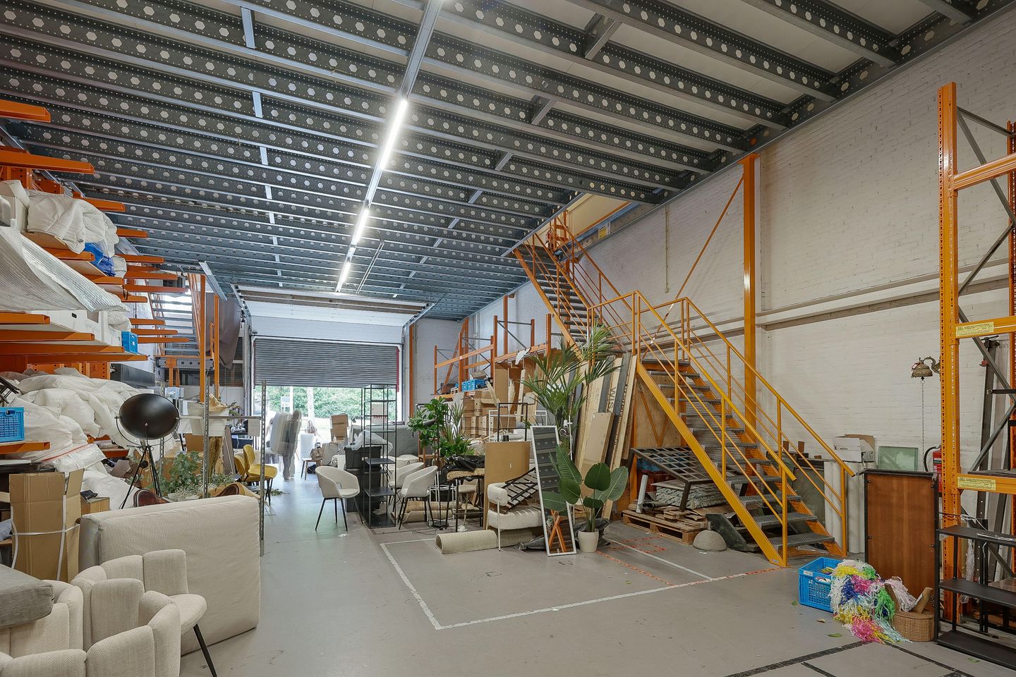 View photo 3 of Rhôneweg 20