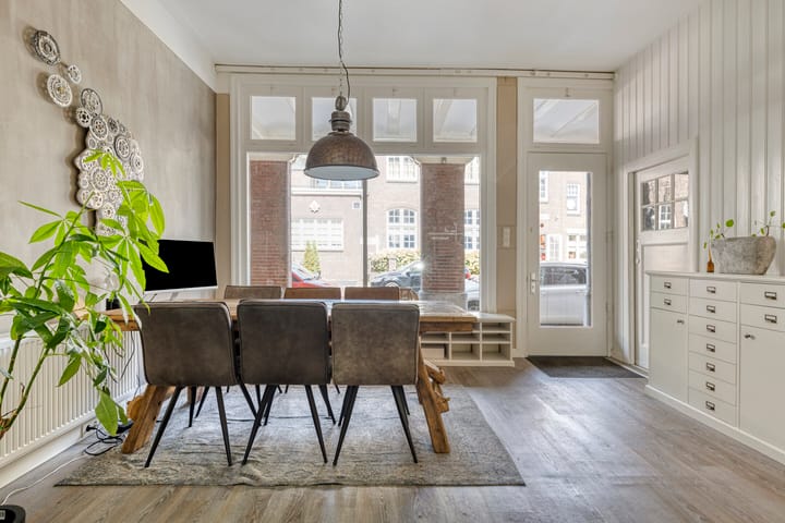 Photo 10 of C.T. Storkstraat 29