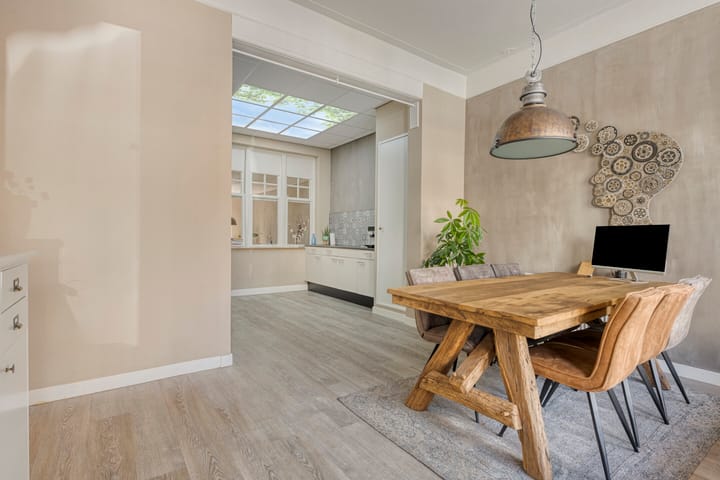 Photo 12 of C.T. Storkstraat 29