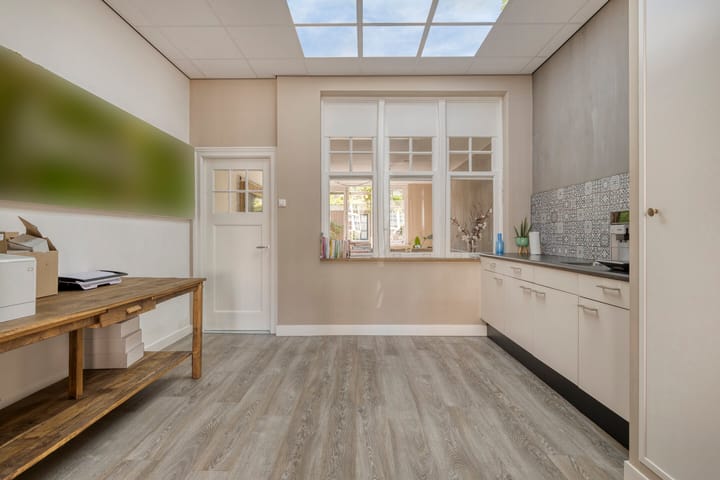 Photo 14 of C.T. Storkstraat 29