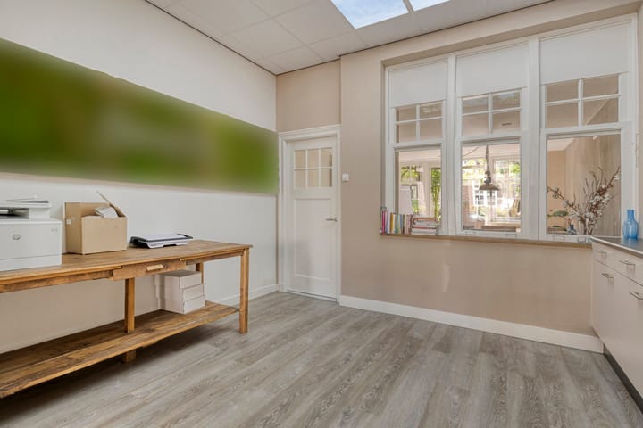 Photo 15 of C.T. Storkstraat 29