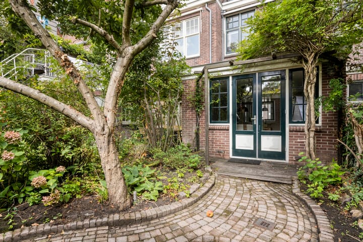 Photo 25 of C.T. Storkstraat 29