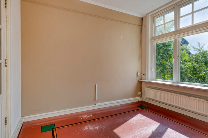 Photo 37 of C.T. Storkstraat 29