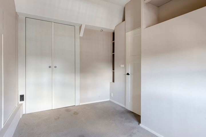 Photo 46 of C.T. Storkstraat 29