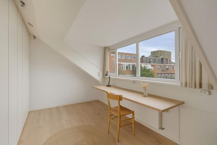 Photo 44 of Star Numanstraat 63