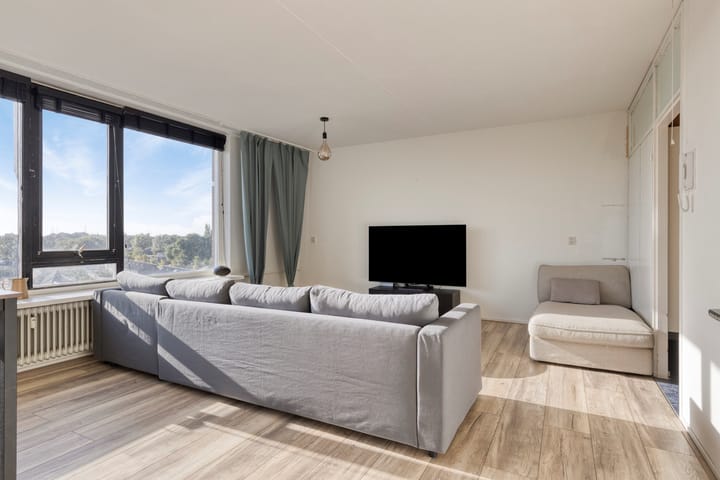 Foto 12 van Mazzinilaan 51