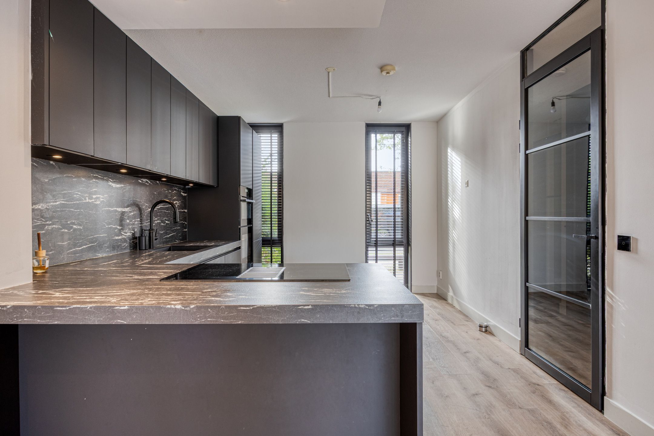 Photo 9 of Drijfanker 3