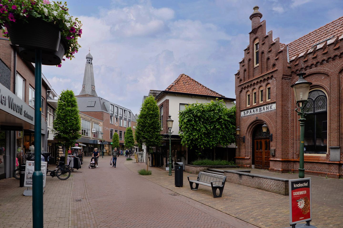 Foto 44 van Ds. Van de Woestijnehof 4