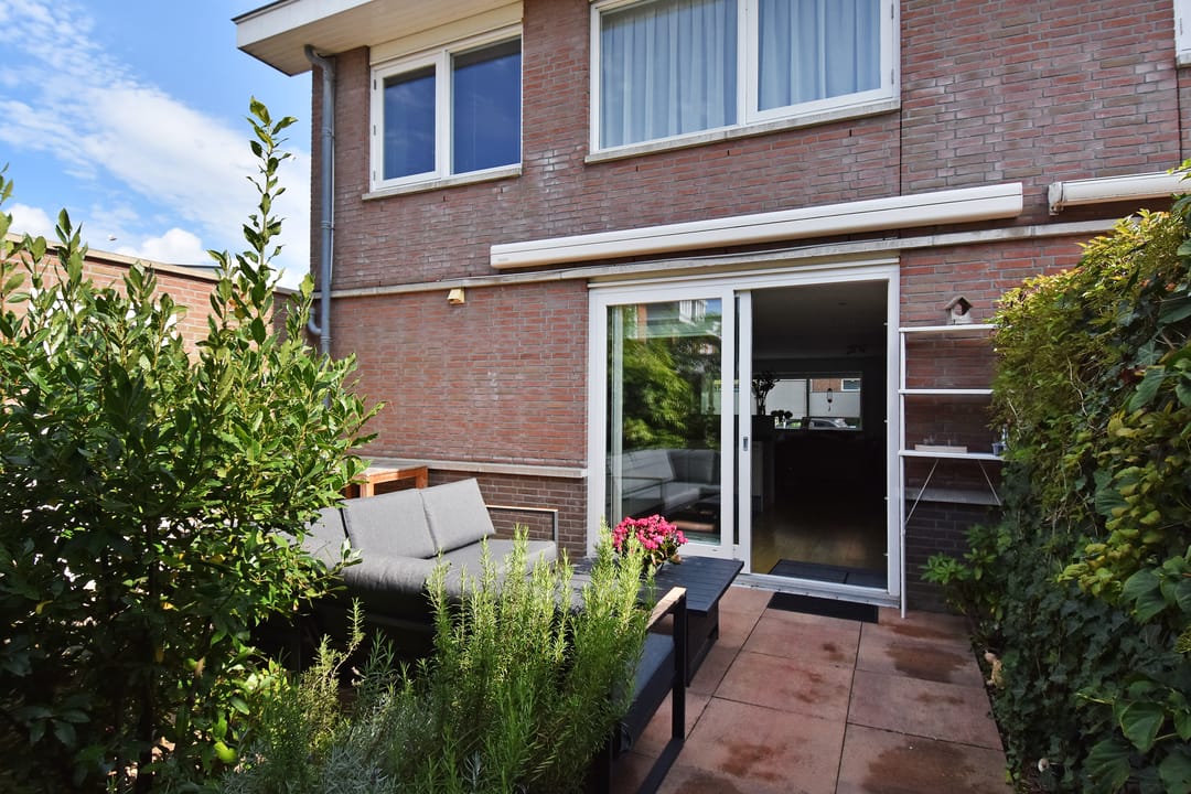 Photo 23 of Sint Willibrordusstraat 37