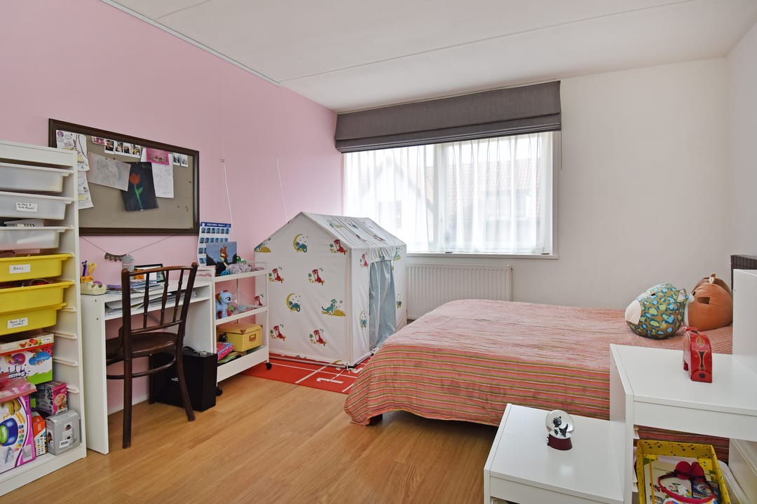 Photo 32 of Sint Willibrordusstraat 37