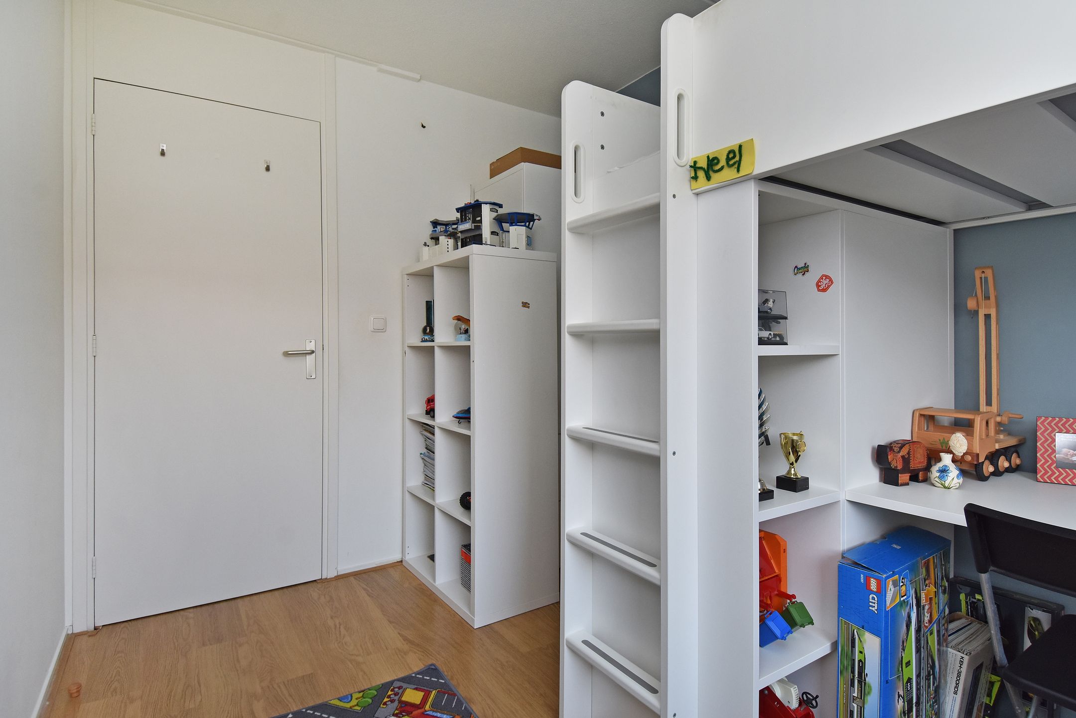 Photo 30 of Sint Willibrordusstraat 37