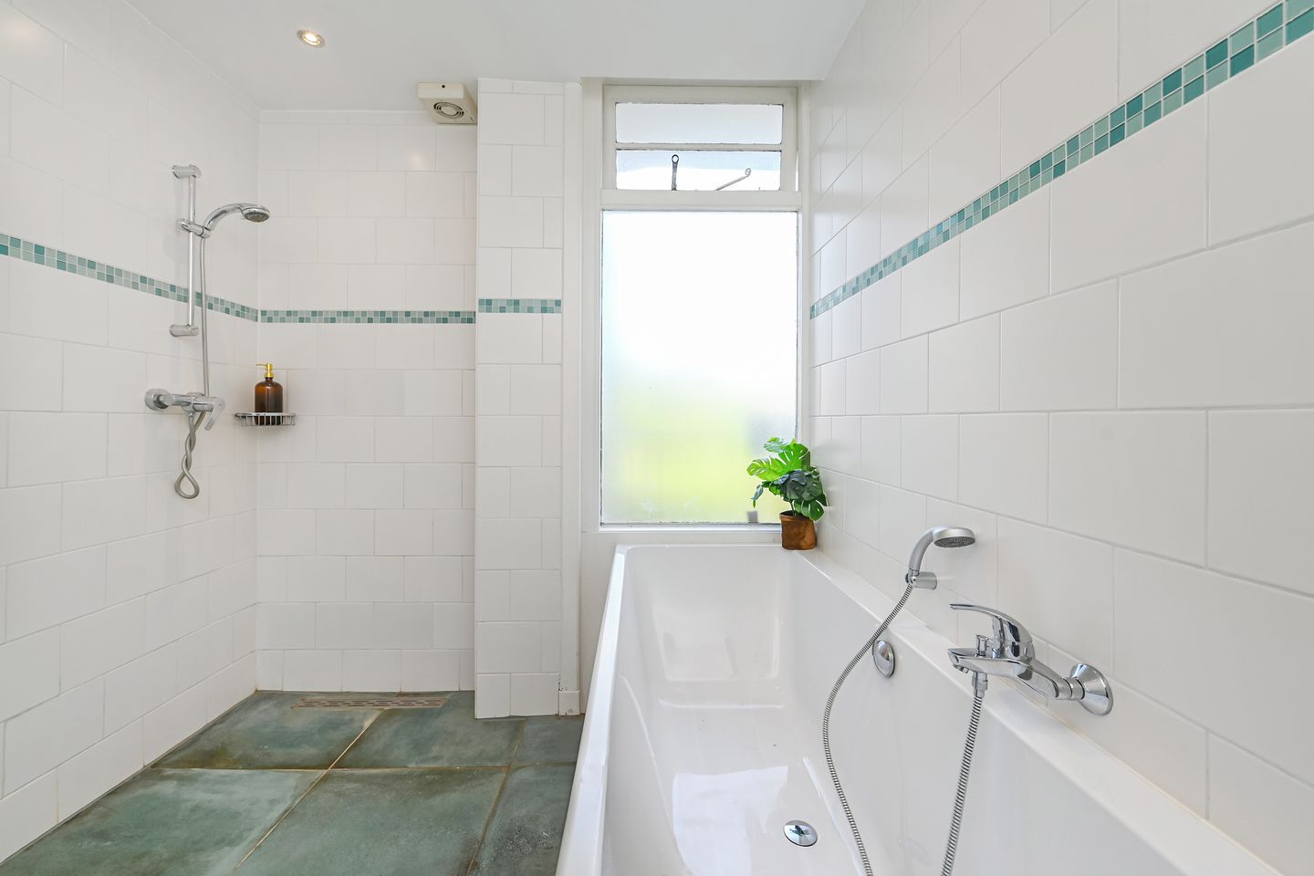 Foto 20 van Esdoornstraat 5