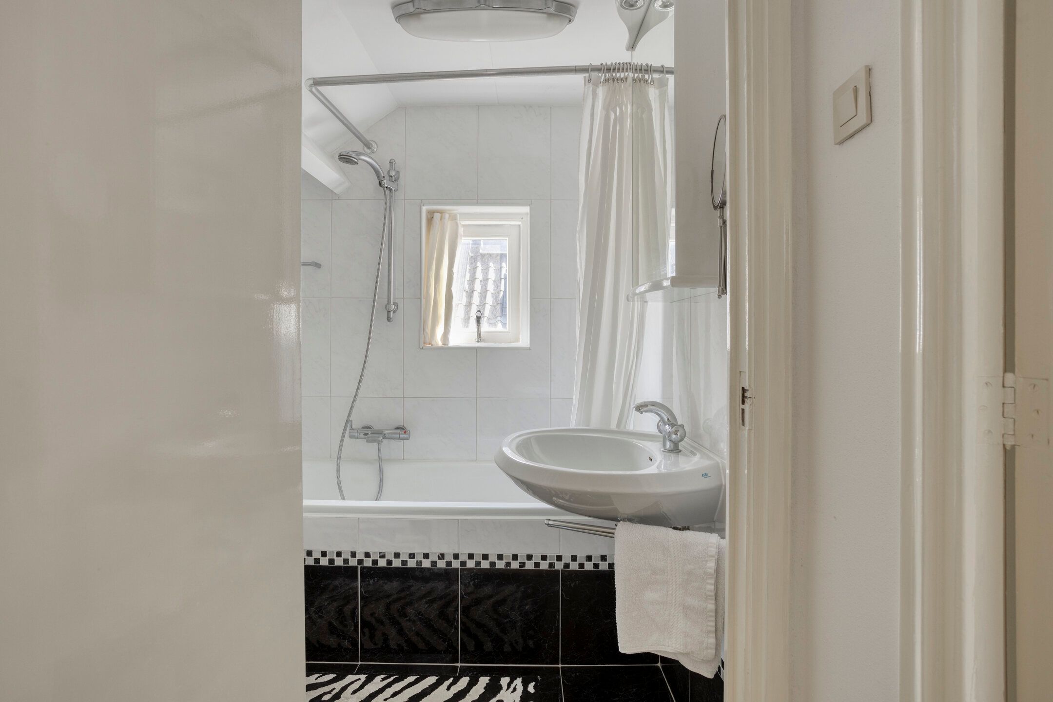 Foto 30 van Korenstraat 10