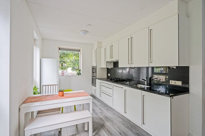 Foto 17 van Tom Welsstraat 18