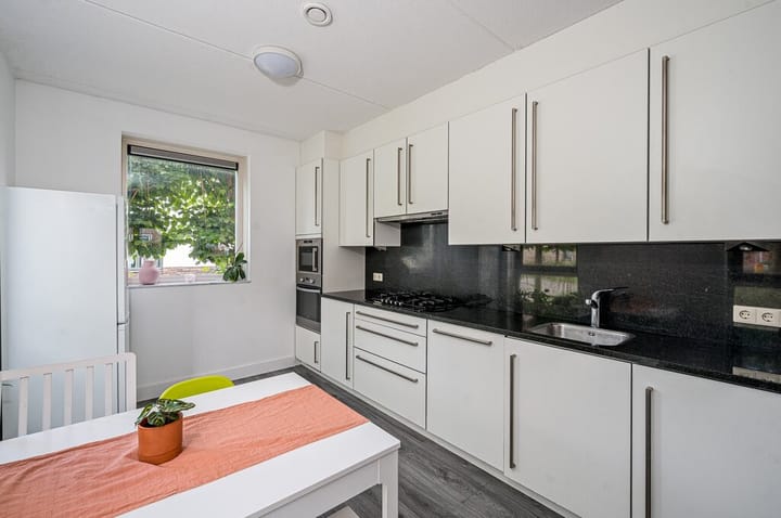 Foto 19 van Tom Welsstraat 18