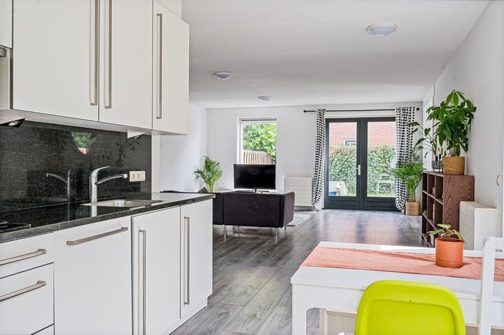 Foto 20 van Tom Welsstraat 18