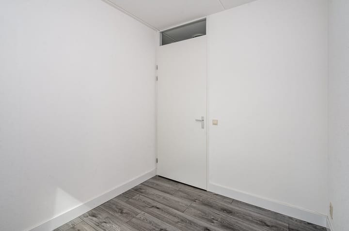 Foto 28 van Tom Welsstraat 18