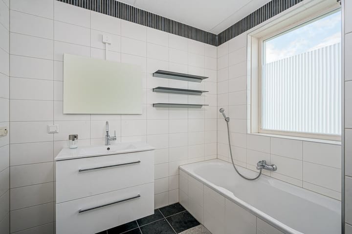 Foto 31 van Tom Welsstraat 18