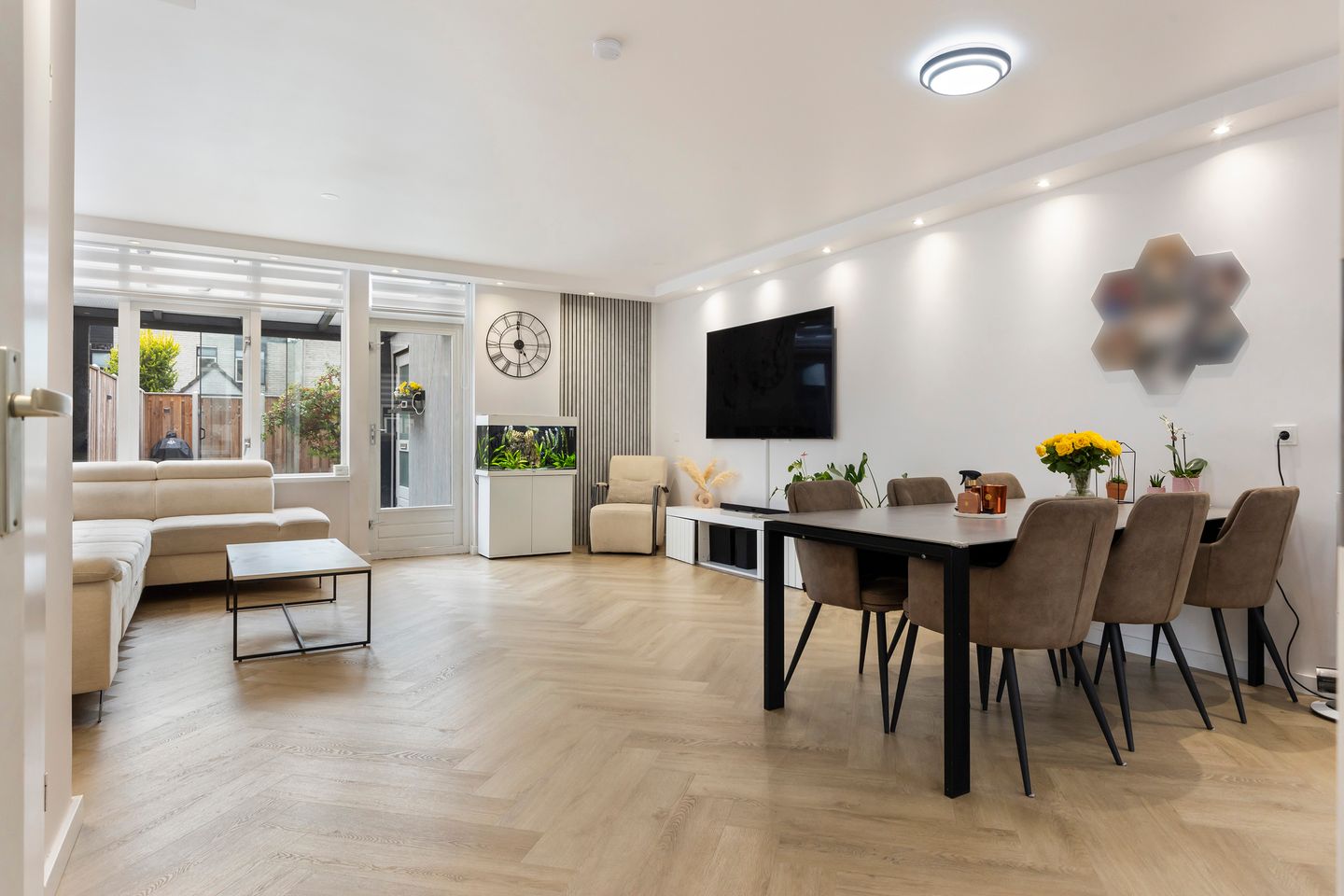 Photo 4 of Van Brerostraat 61