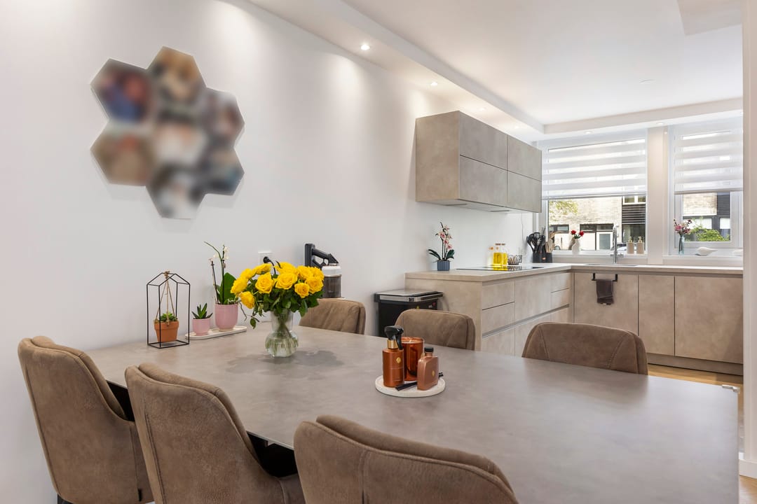 Photo 11 of Van Brerostraat 61