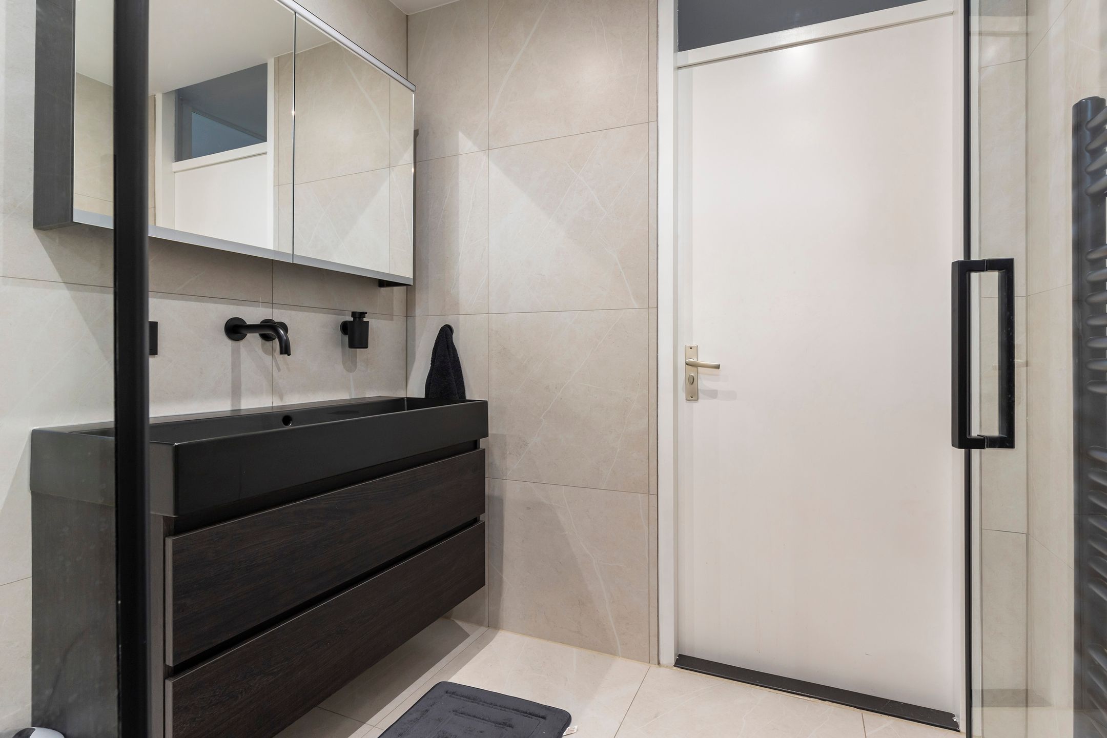 Photo 21 of Van Brerostraat 61