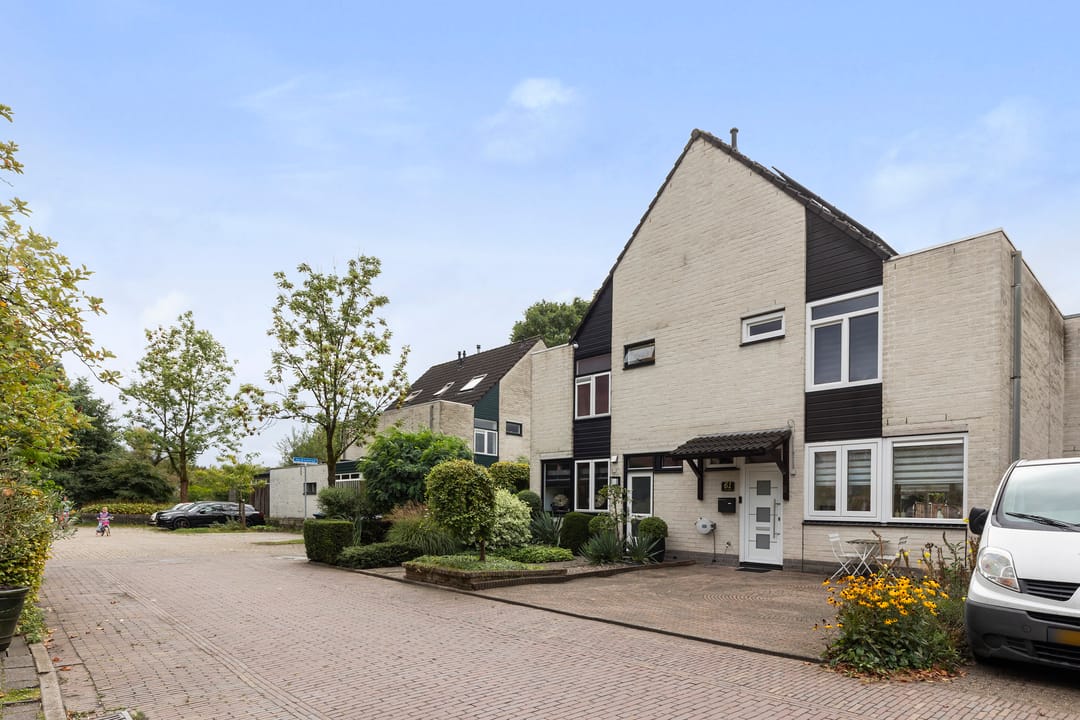 Photo 28 of Van Brerostraat 61