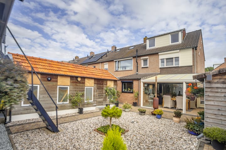 Foto 33 van Spangenstraat 1