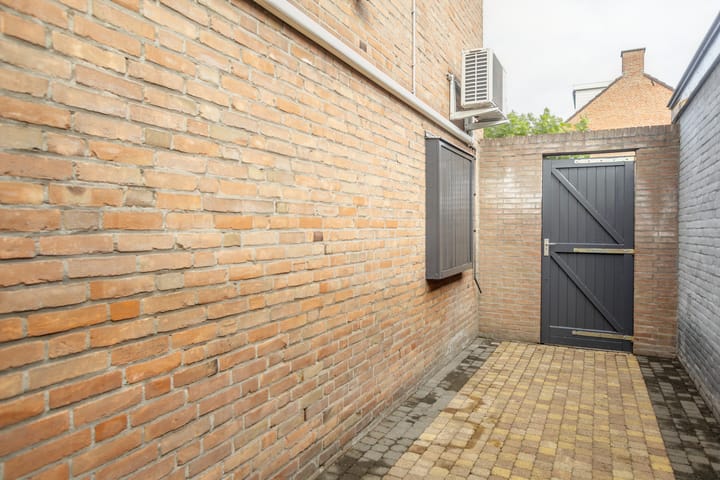 Foto 38 van Spangenstraat 1