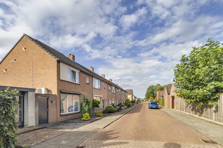 Foto 48 van Spangenstraat 1