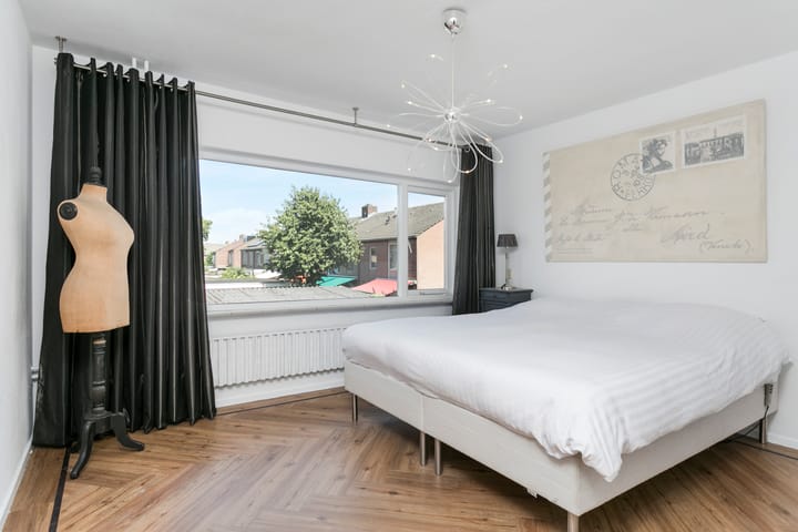 Foto 17 van Irislaan 32