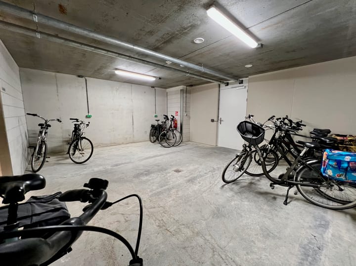 Photo 13 of Middenhavendam 12-601