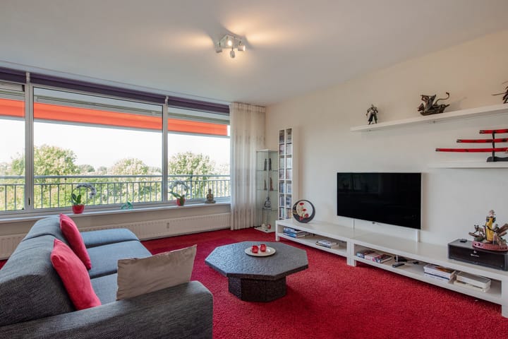 Foto 16 van Aart van der Leeuwlaan 142