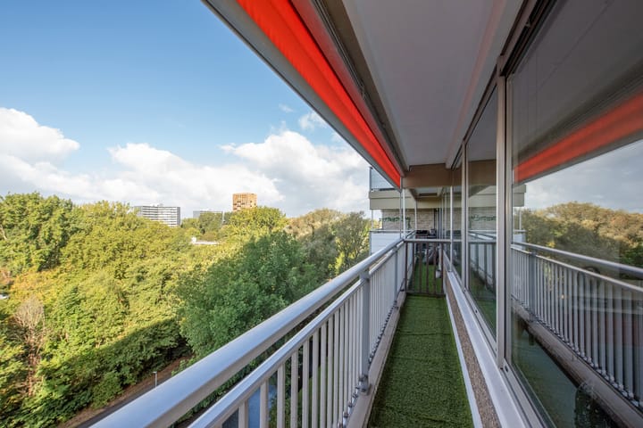 Foto 21 van Aart van der Leeuwlaan 142