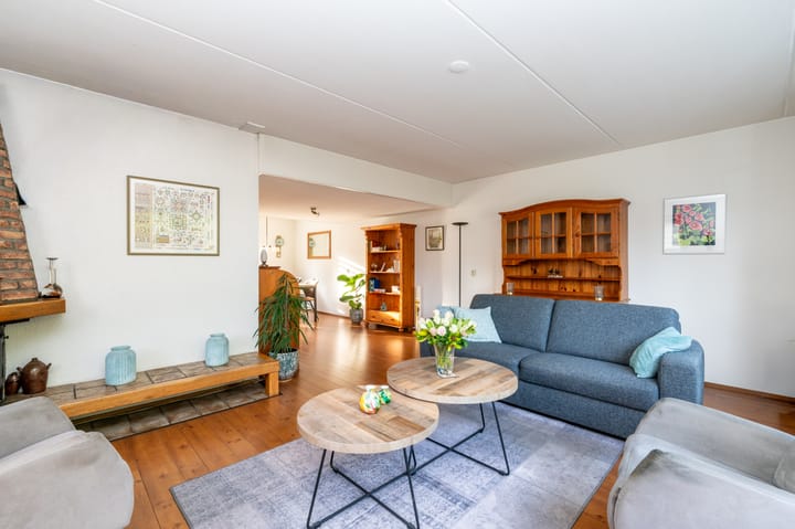 Foto 5 van Helmbloem 12