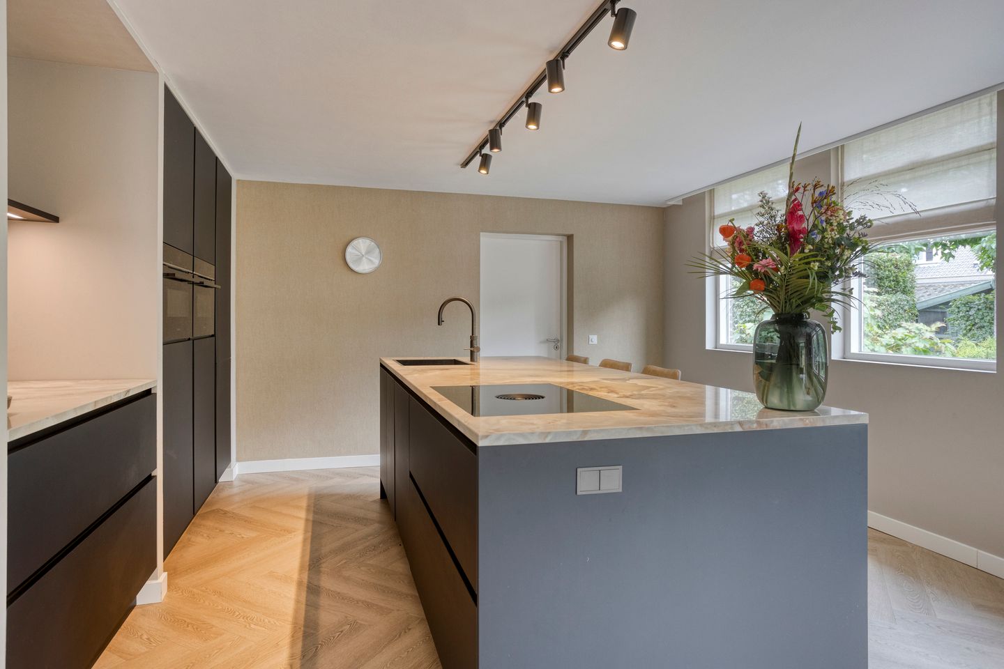 Foto 10 van Abdis van Thornstraat 37