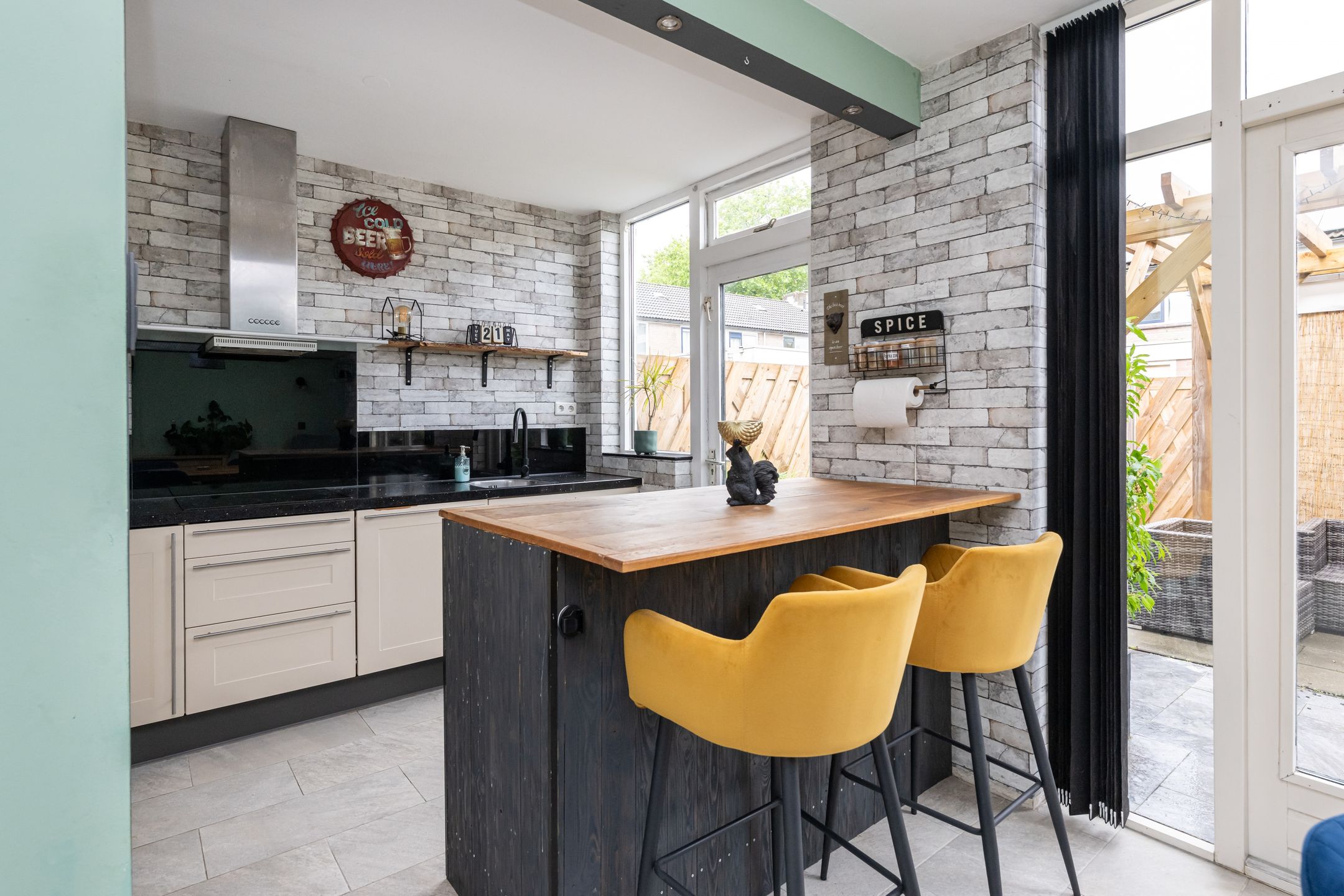 Foto 12 van Hertog Jan van Beierenlaan 31