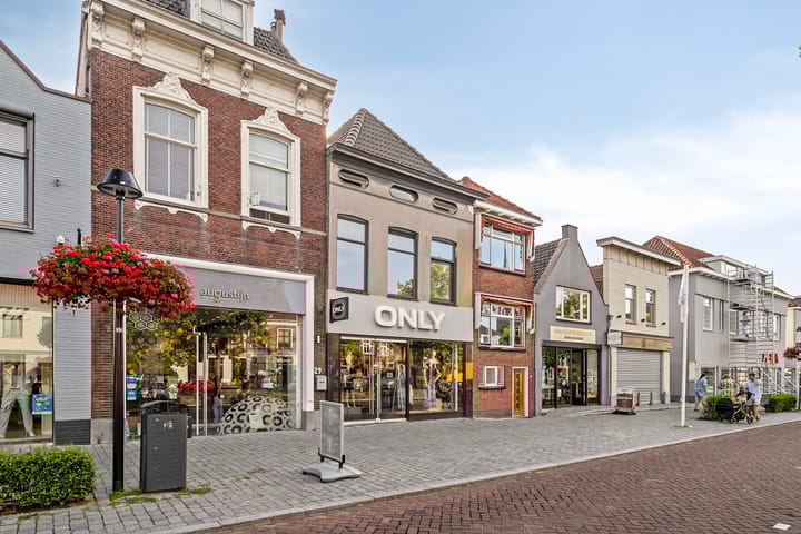 Oost-Voorstraat 30, Oud-Beijerland