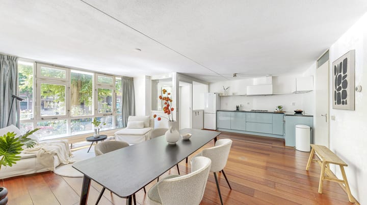 Photo 2 of Karel du Jardinstraat 57