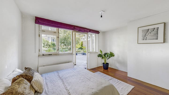 Photo 5 of Karel du Jardinstraat 57