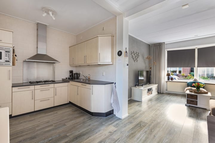 Photo 19 of Kamstrastraat 20