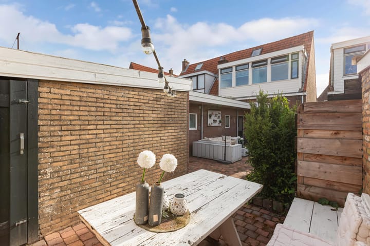 Photo 39 of Kamstrastraat 20