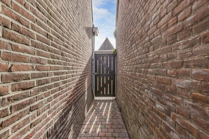 Photo 40 of Kamstrastraat 20