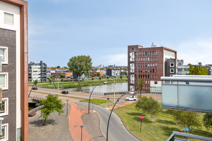 Foto 23 van Laan van Wateringse Veld 1037