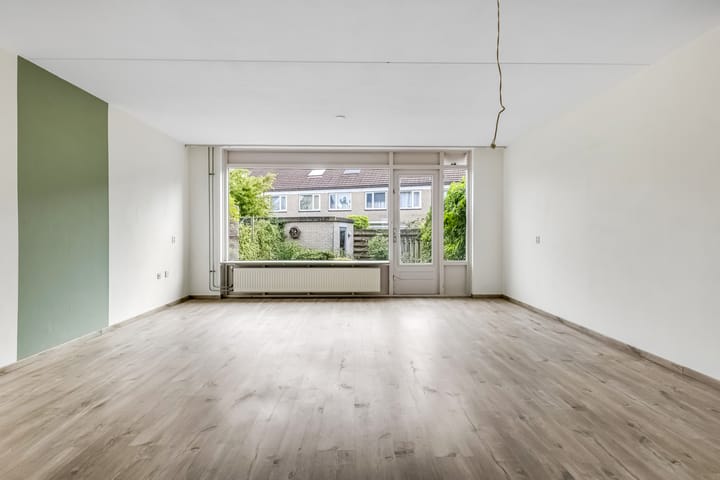 Foto 6 van Den Oven 14