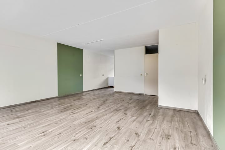 Foto 7 van Den Oven 14