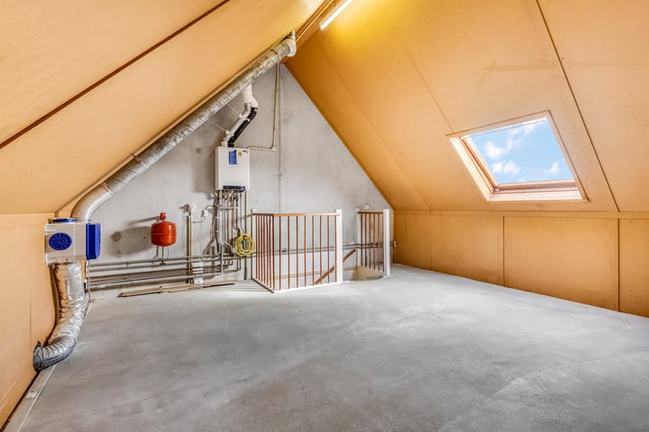 Foto 22 van Den Oven 14