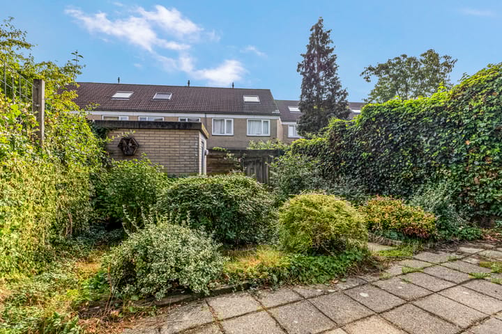 Foto 25 van Den Oven 14