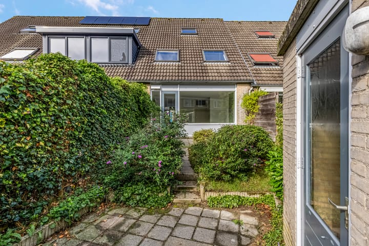 Foto 26 van Den Oven 14