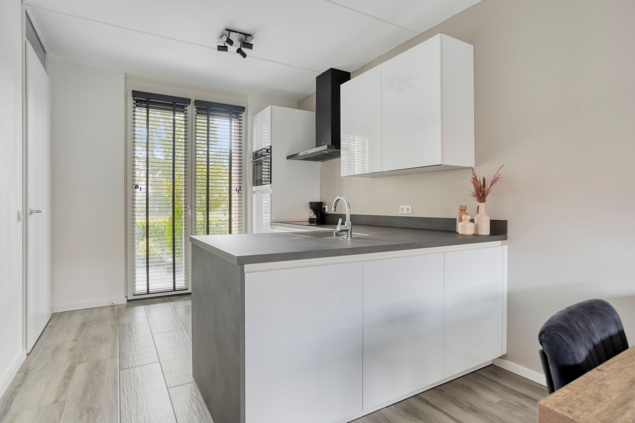 Foto 9 van Narda van Terwisgastraat 79