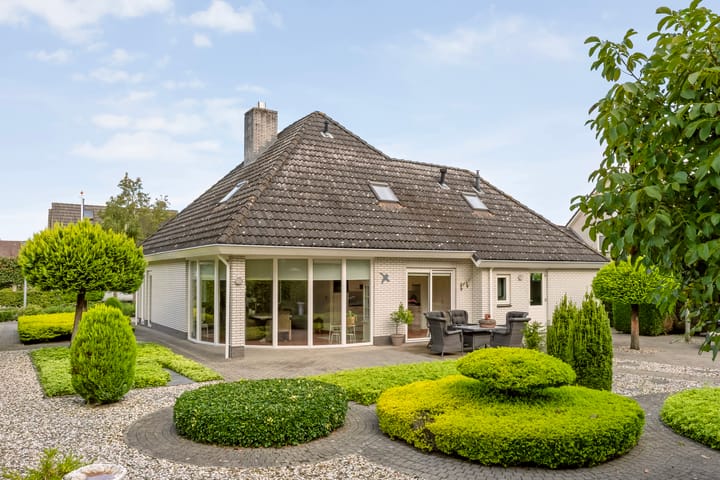 Photo 3 of Boterbloemweg 1